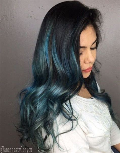 Mynewturtle streaks of blue throughout a brunettes hair. Gimme the Blues: Bold Blue Highlight Hairstyles | Blue ...