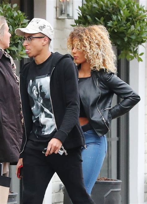 Jesse ellis lingard is an english professional footballer who plays as an attacking midfielder or as a winger for premier league club manche. Jesse Lingard enjoys lunch date with model girlfriend Jena ...