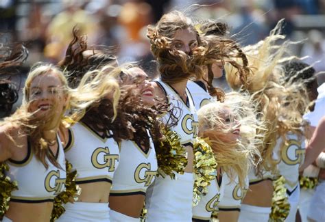 College Football Cheerleaders And Dancers 2018 Week One Photo Gallery Page 12 Pro Dance Cheer