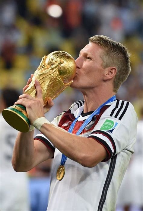 We update the latest collection of bastian schweinsteiger hd images on daily basis only for you and it is available in different resolutions and sizes. Pin auf Germany