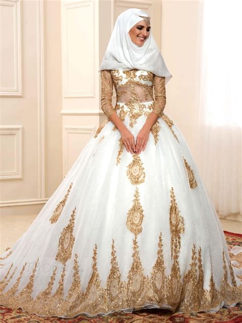 Gold Lace Appliques Sexy Long Sleeves Muslim Wedding Dresses Modest Vestido De Noiva Turkey