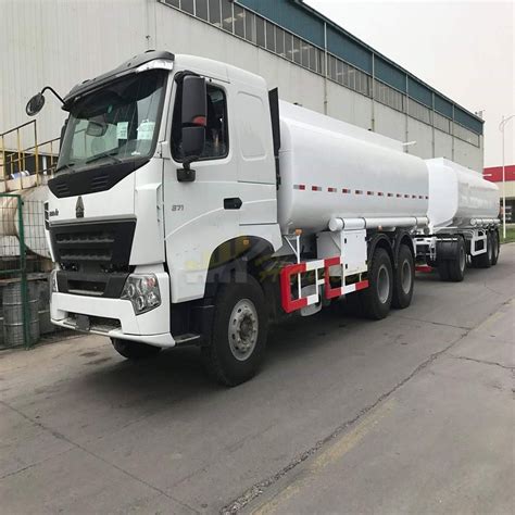 Sinotruk 5000 Liters Fuel Tank Truck From Howo Factory China