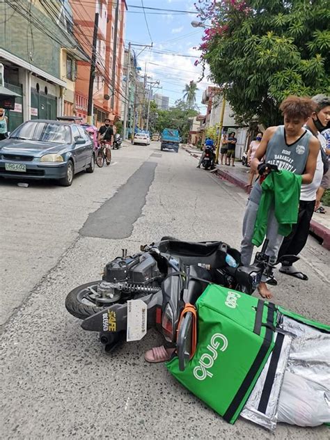 About 100 motorcyclists working for grab food delivery service went on strike and rallied on wednesday, accusing the company of cutting. Grab Food Rider Accidentally Hits Kid Amid Quarantine ...