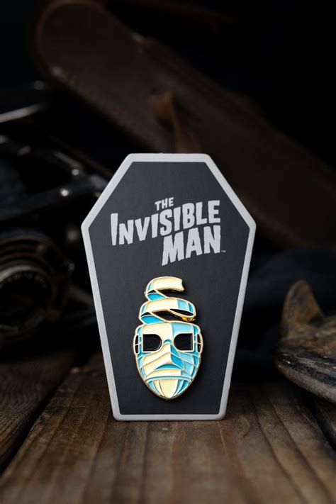 Universal Monsters Pins By Dkng Universal Studios Universal Monsters