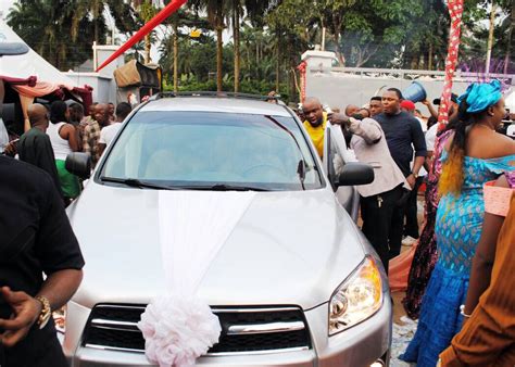 Jhope sister wedding dress photoshoot with her boyfriend подробнее. Lagos big boy, Francis Nwaogwugwu gives his sister and her ...