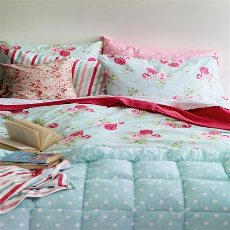 Antique Rose Bouquet Eiderdown Bedding Ranges Cathkidston Cath