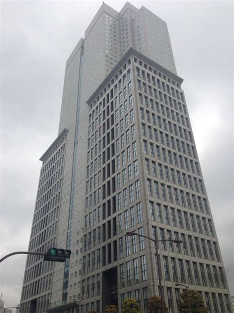 Is the predominant mobile phone operator in japan. NTTドコモ 本社 (NTT DOCOMO, INC. HQ) | Japan, Skyscraper, Building