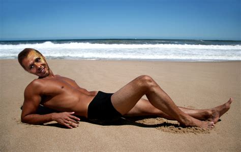 Фото На Пляже Позы Для Мужчин Telegraph