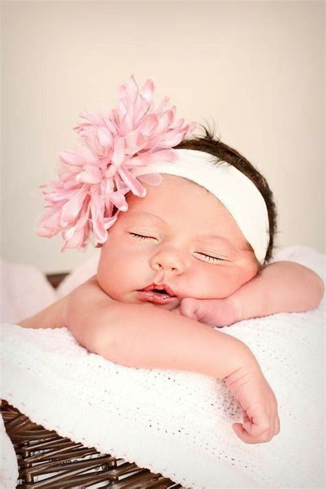 50 Adorable Newborn Photo Ideas For Your Junior Newborn Photography