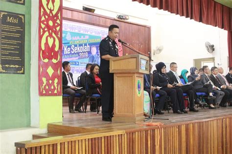 Intipati ucapan perasmian untuk gurubesar pada program orientasi tahun1 by aniza_hanafiah. PELANCARAN PROGRAM JOM KE SEKOLAH PERINGKAT DAERAH KOTA ...