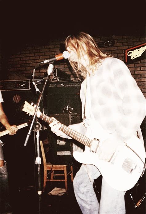 Found on the bottom of internet and reuploaded. 3228 best Kurt Cobain images on Pinterest | Foo fighters ...