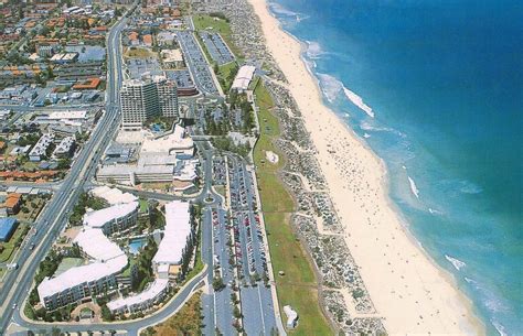 If you are looking for a best accommodation scarborough perth,scarborough will be your first choice.so hurry and book your best beach accommodation now. Perth's 4 Best Beach Spots - Aspiring Backpacker - Travel ...