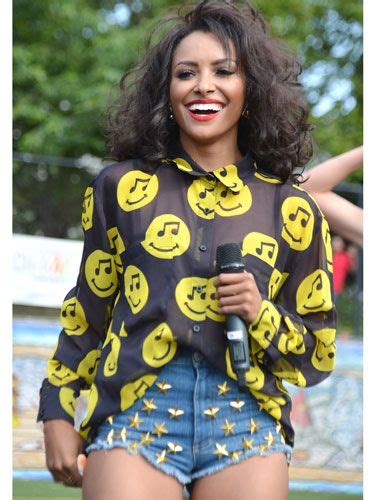 How Celebs Wear The Hottest Denim Short Trends Kat Graham Style Funky Outfits Celebs
