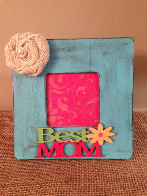 Make these cute homemade mother's day gifts using paint and white keepsake boxes. 15 Handmade Home Decoration Gifts for Mother's Day - Style ...