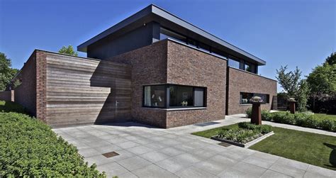 Weitere ideen zu klinker, haus, fenster. Privatgarten Ospel Klinkerhaus | Garten | SCHELLEVIS in ...