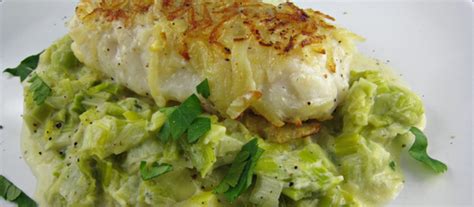 Das eiweißhaltige dorschfilet ist vor allem wegen seiner hochwertigen fettsäuren und mineralien sehr gesund und beliebt. Dorschfilet im Kartoffelmantel auf Lauch | EveryDay's Kitchen