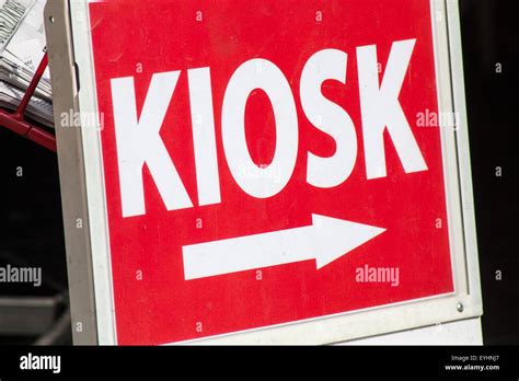 Kiosk Sign Pointing To The Right Stock Photo Alamy