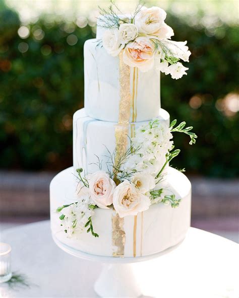 Summer Wedding Cakes That Speak To The Season Floral Wedding Cakes