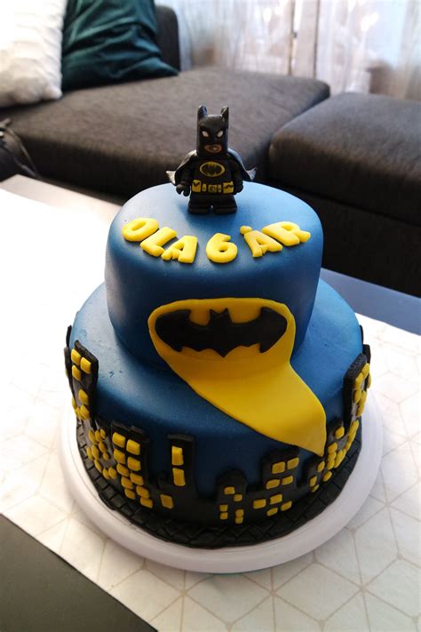 Whether you have an athlete or a princess, these cakes and cupcakes will thrill your birthday girl. Batman cake I made for a 6 year old boy | Boy birthday cake, Birthday cake girls, Batman cake