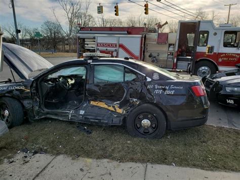 Macomb County Deputy Injured In High Speed Chase Macomb Township Mi
