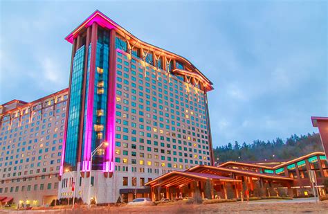 Maybe you would like to learn more about one of these? Harrah's Cherokee Resort is the Hottest Ticket to Big-Name ...