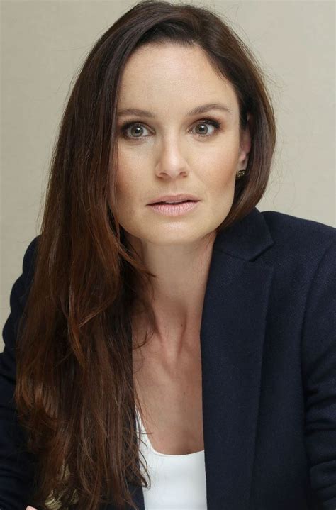 Sarah Wayne Callies Keala Winterhalt We Can T Wait To See Celebnest