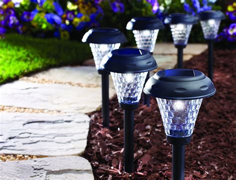 10 Best Outdoor Solar Lights Smarthomeguide