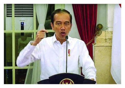 Di antaranya tahap klarifikasi data dan pemeriksaan kesehatan. Jokowi Tak Ingin Ada Masyarakat Tolak Disuntik Vaksin - batampos.co.id