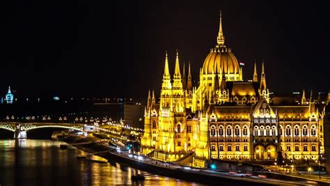 Echa un vistazo a los 57.378 vídeos y fotos de budapest que han tomado los miembros de tripadvisor. 57+ Most Incredible Night View Pictures Of The Hungarian ...