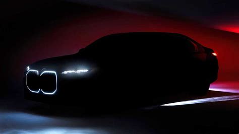 Electric Bmw I7 Shows Illuminated Grille Trim In New Teaser