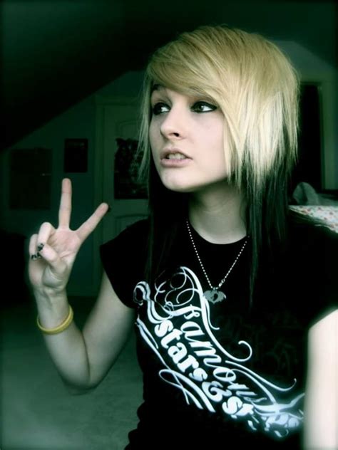 60 Cute Emo Hairstyles What Do You Think Of Emoscene Hair Short Scene Hair Emo Scene Hair