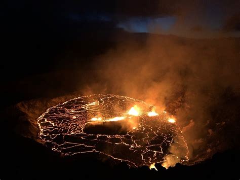 Hawaiis Kilauea Volcano Erupts