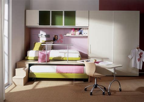 Your imagination works overtime when you are designing a room for your kids. Kids bedroom designs by Mariani | Minimalist Home Dezine