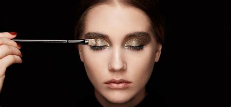 How To Apply Eyeshadow Like A Pro A Step By Step Tutorial Gold Eye