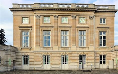 But our professional conscience took over… it's in the courtyard of klay, the ultra select club of montorgueil, where all the hottest bodies of the capital come to workout. Petit Trianon | French architecture, French garden ...