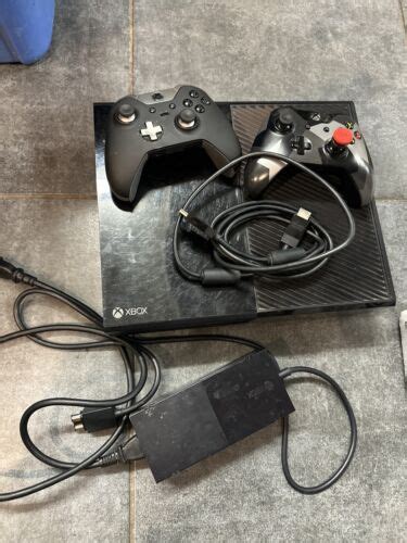 Microsoft Xbox One Model 1540 500gb Console Black 2 Controllers