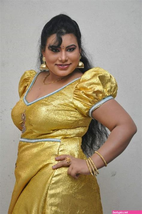 Tamil Amma Hot Pic Busty Porn Pics