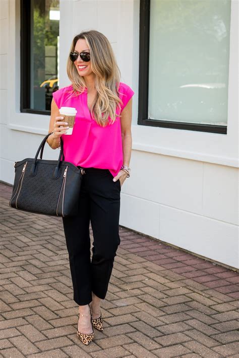 Dressy Summer Outfit Ideas For Moms Ankle Pants Outfit Black Pants