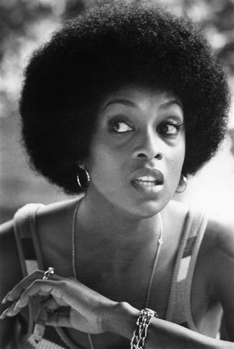 Twixnmixlola Falana Before Her Performance On The Stage Of The La Bussola Nightclub 1971