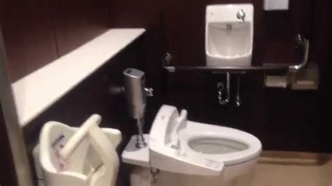 Japanese Toilets In Shopping Mall Youtube