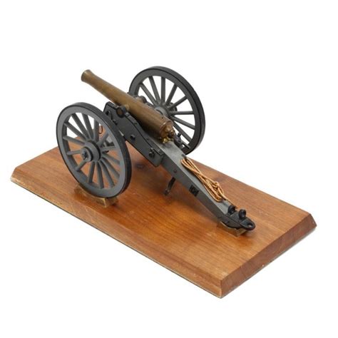 Centennial Guns Model Of The 12 Lb 1861 1865 Napoleon Howitzer Cannon