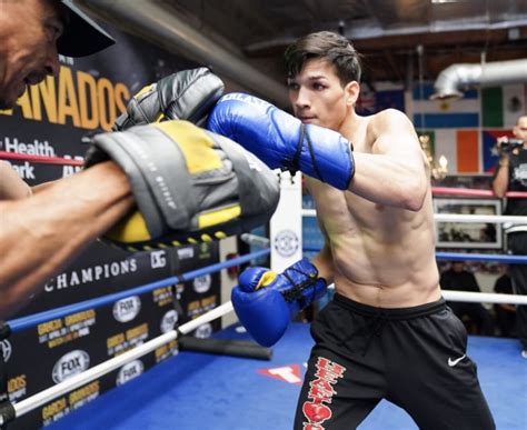 Brandon figueroa stops luis nery. Photos: Brandon Figueroa, Andy Ruiz, Dimitrenko - Workouts ...
