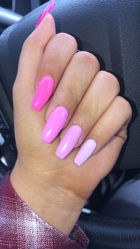 Ombré Pink Acrylic Gel Nails Ongles