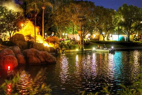 Fire Reported In Walt Disney Worlds Epcot Resort Disney Dining