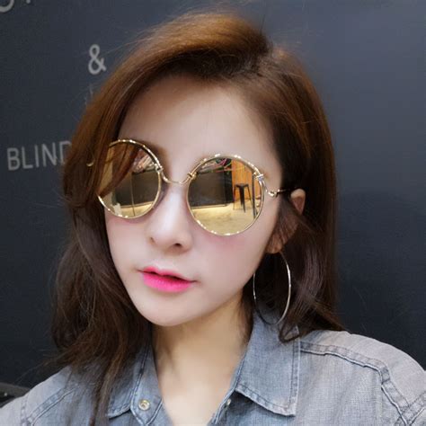 Best Female Sunglasses For Round Face Fashionterest Round Face Sunglasses Sunglasses