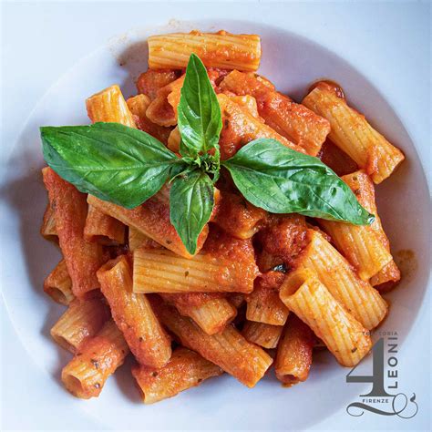 Rigatoni Al Pomodoro Trattoria 4 Leoni Firenze