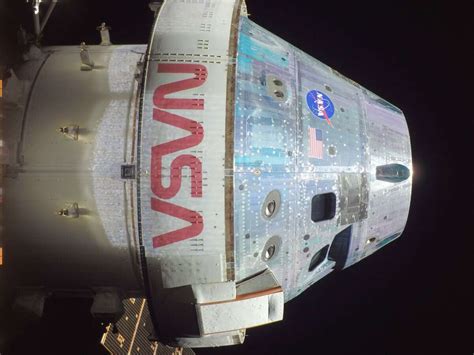 Nasas Orion Spacecraft Reaches The Moon