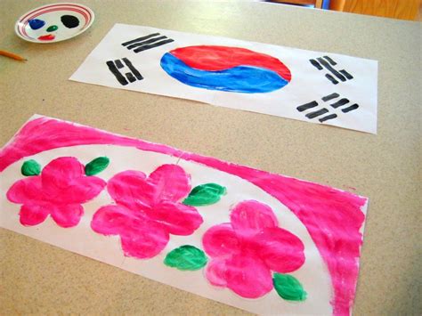 Korean Paper Fans Layers Of Learning Korean Crafts Arts And Crafts