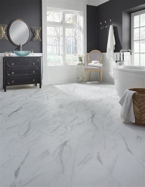 A Clean White Marble Look With Dramatic Veining Adura® Legacy Color