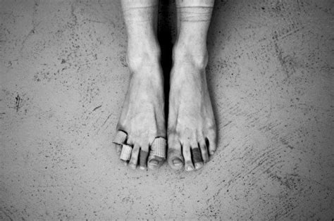 Why Do Ballerinas Cut Their Feet With Razors Ballerina Feet Ailments